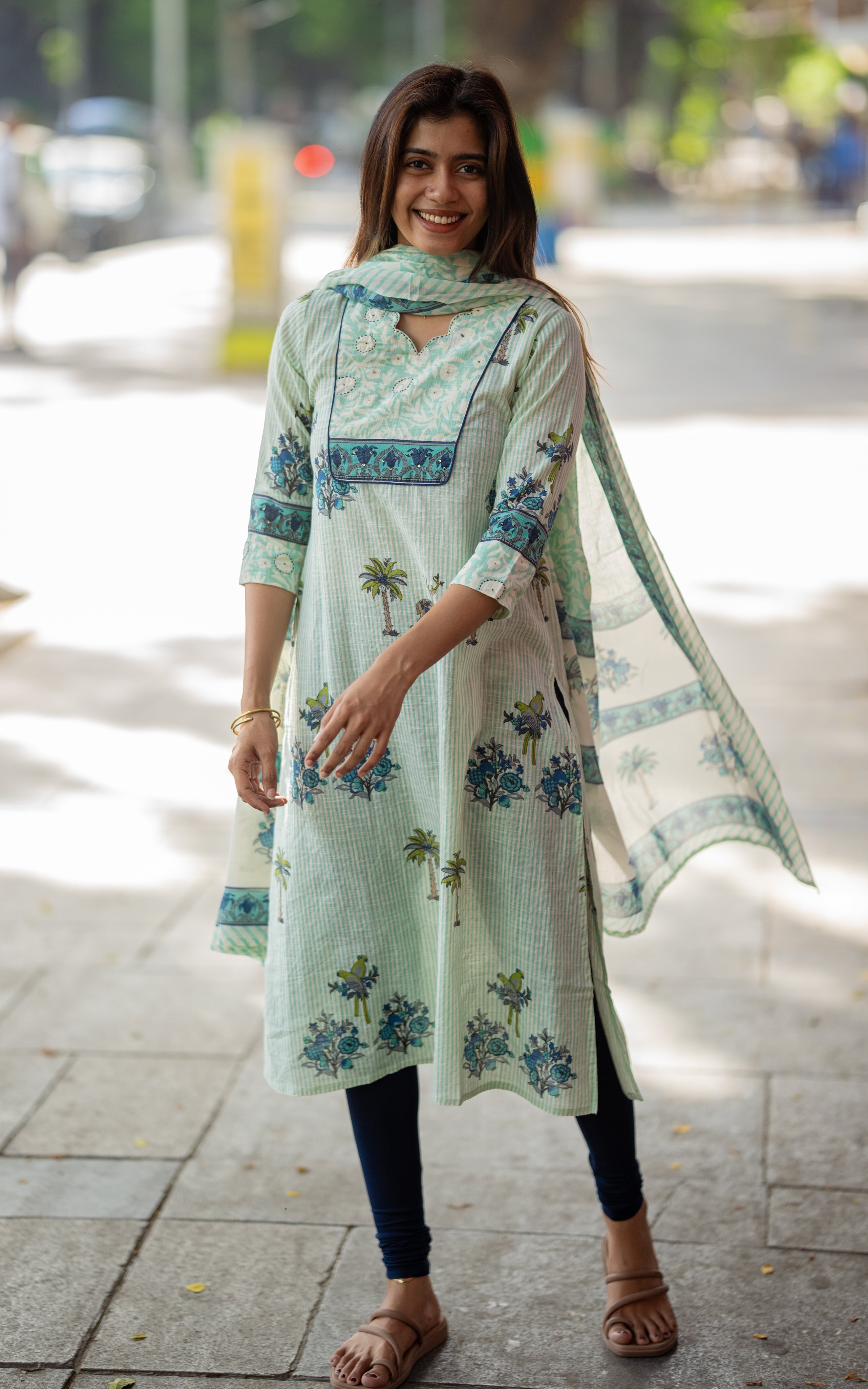 Charumalar A (Kurti+Dupatta)
