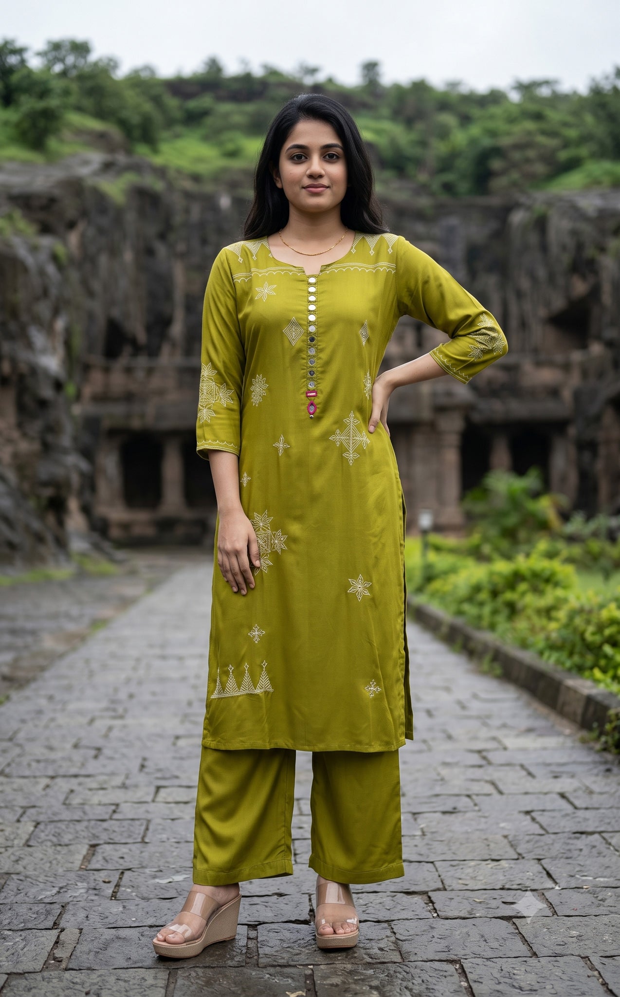 Thulasi C (Kurti+Pant)