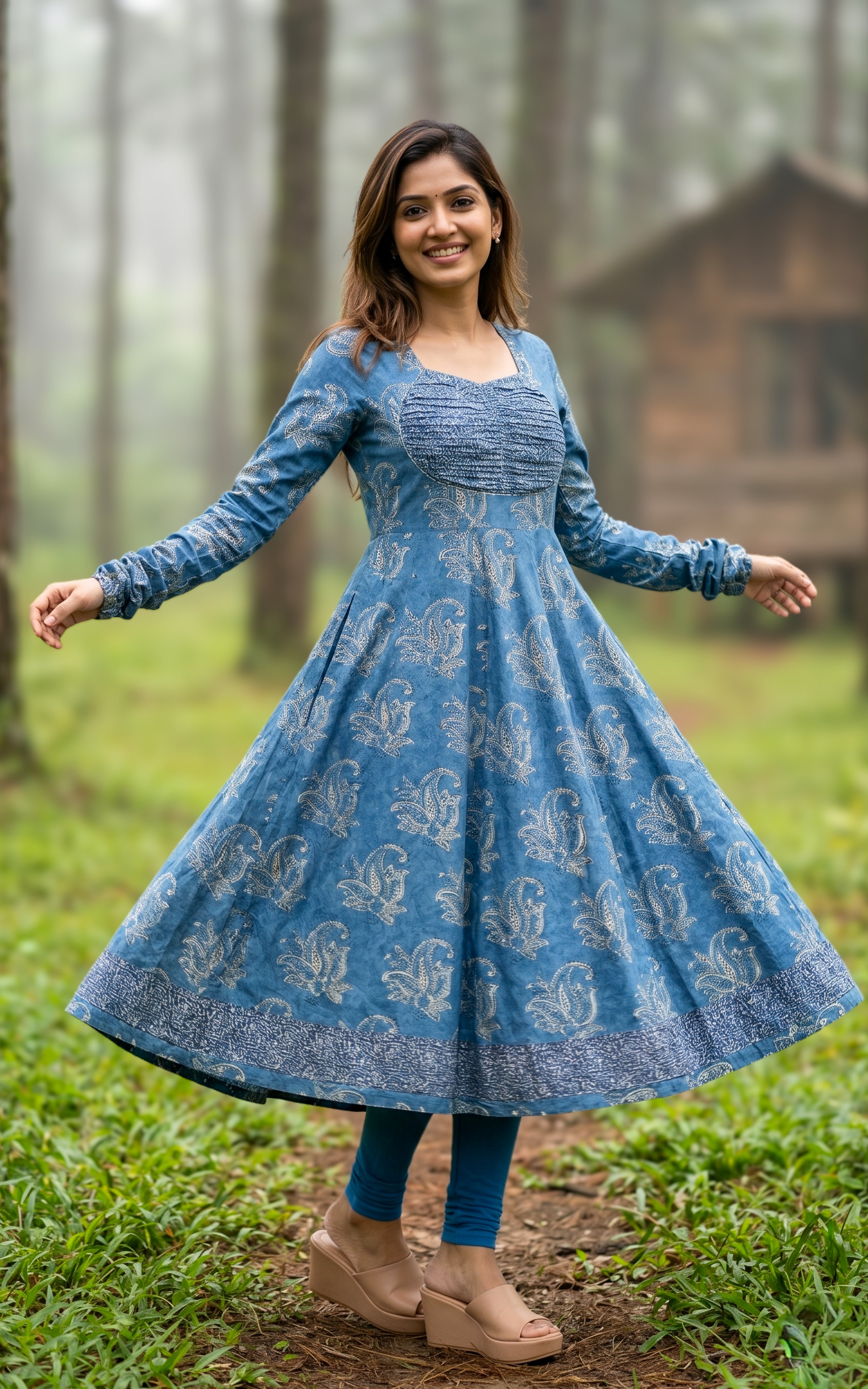 Cotton Anarkali kurti with gathered sleeves for women