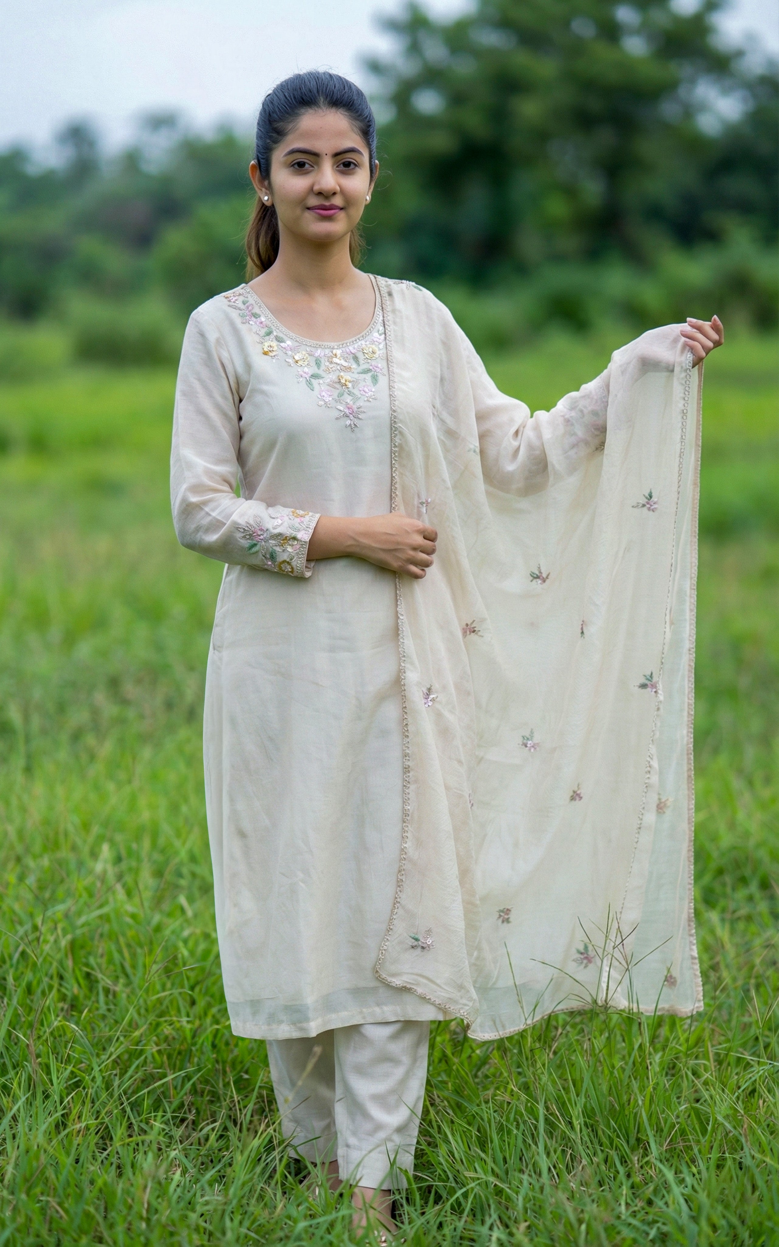 Nishkala A (Kurti+Dupatta)