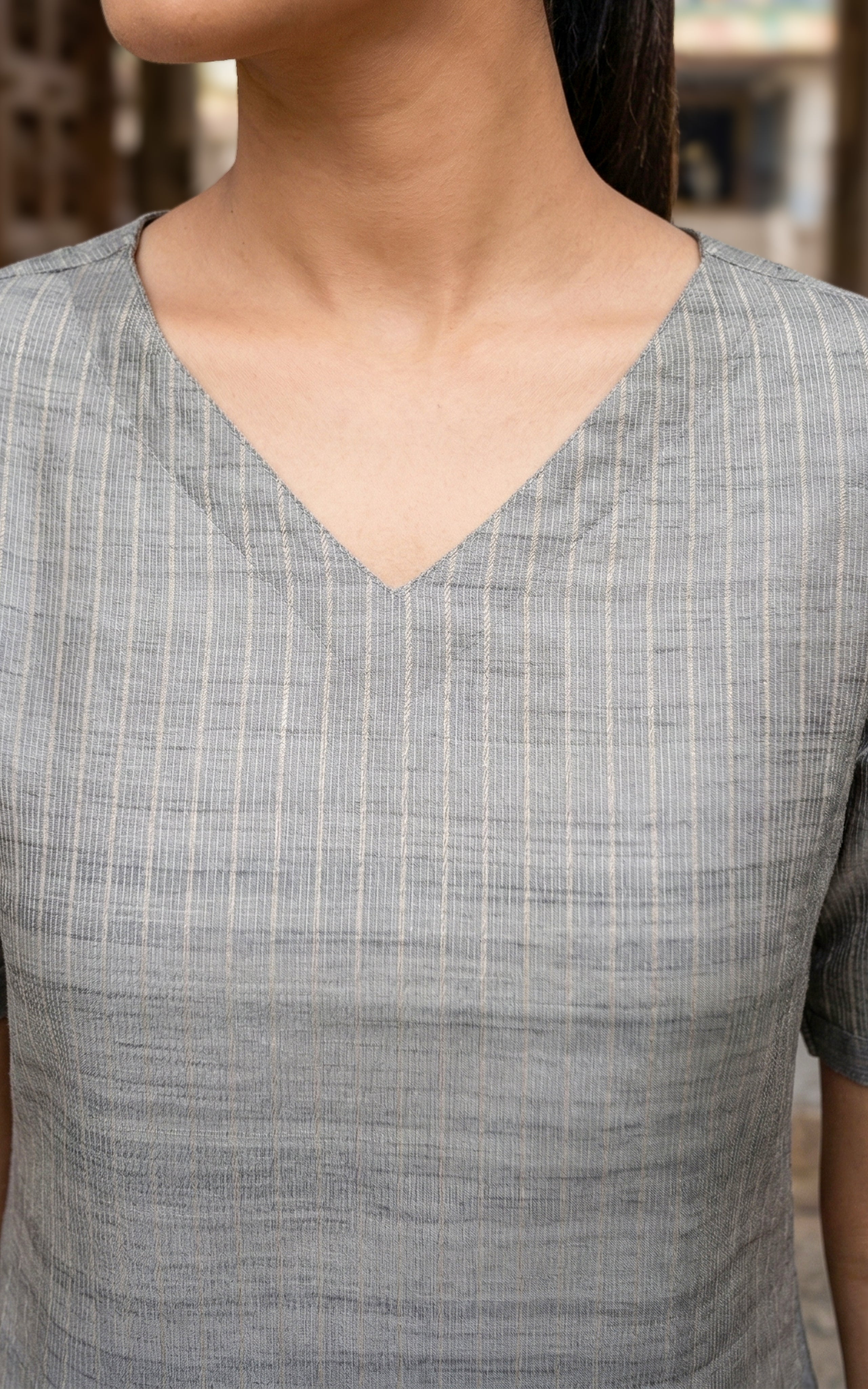 Lightweight and comfortable fabric
