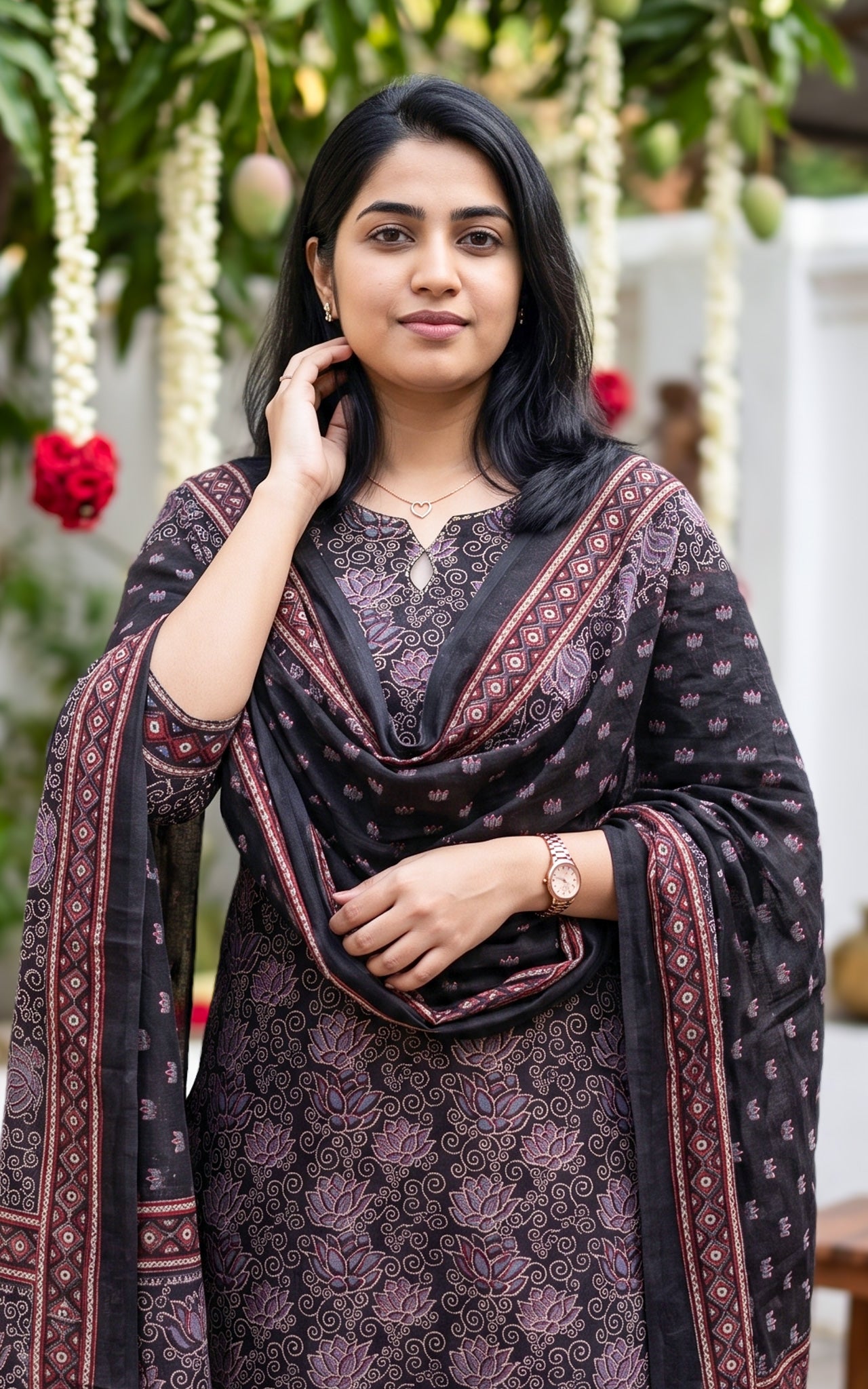 Nethra Black (Kurti+Dupatta)