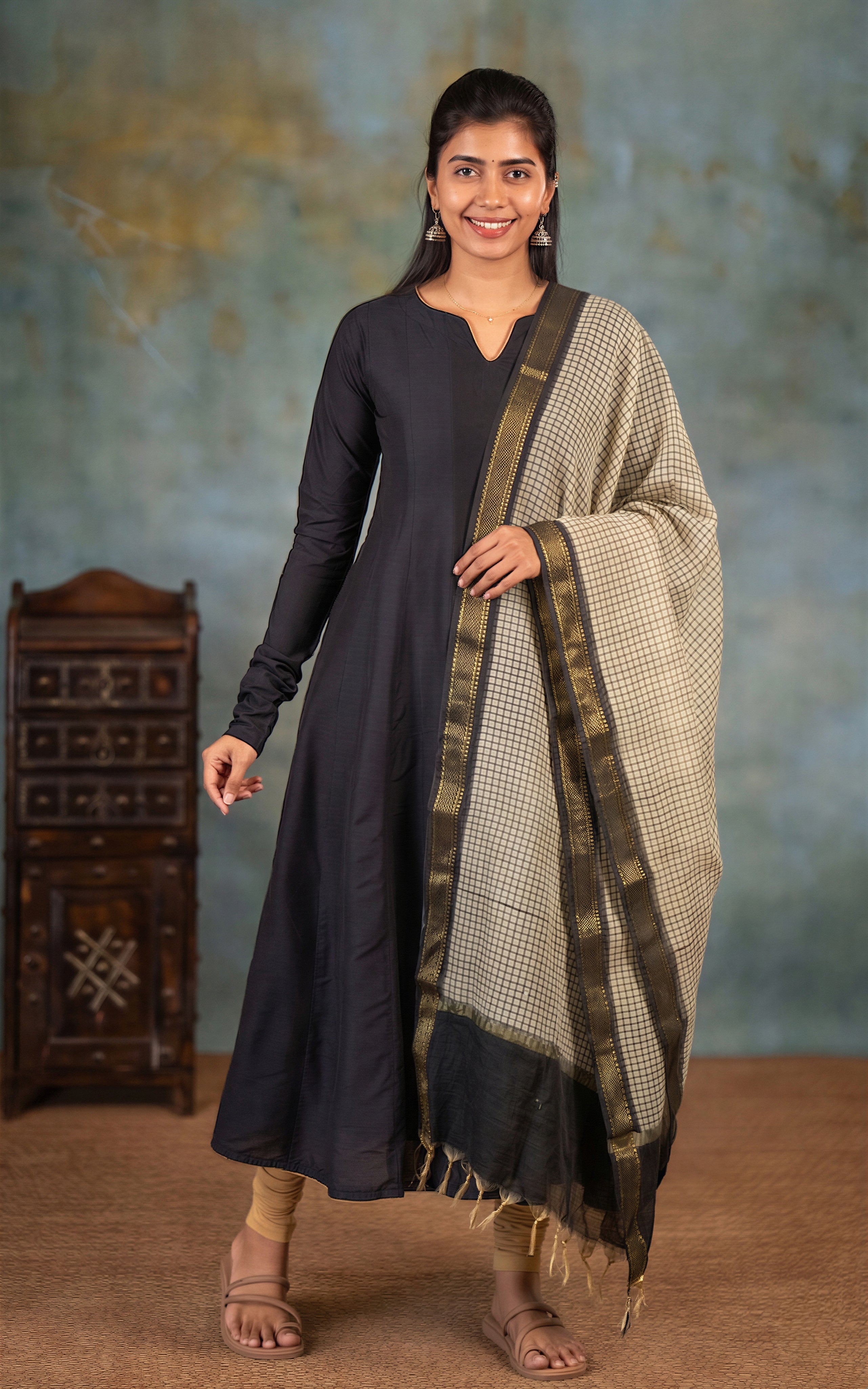 Gathered sleeve Anarkali for a graceful look