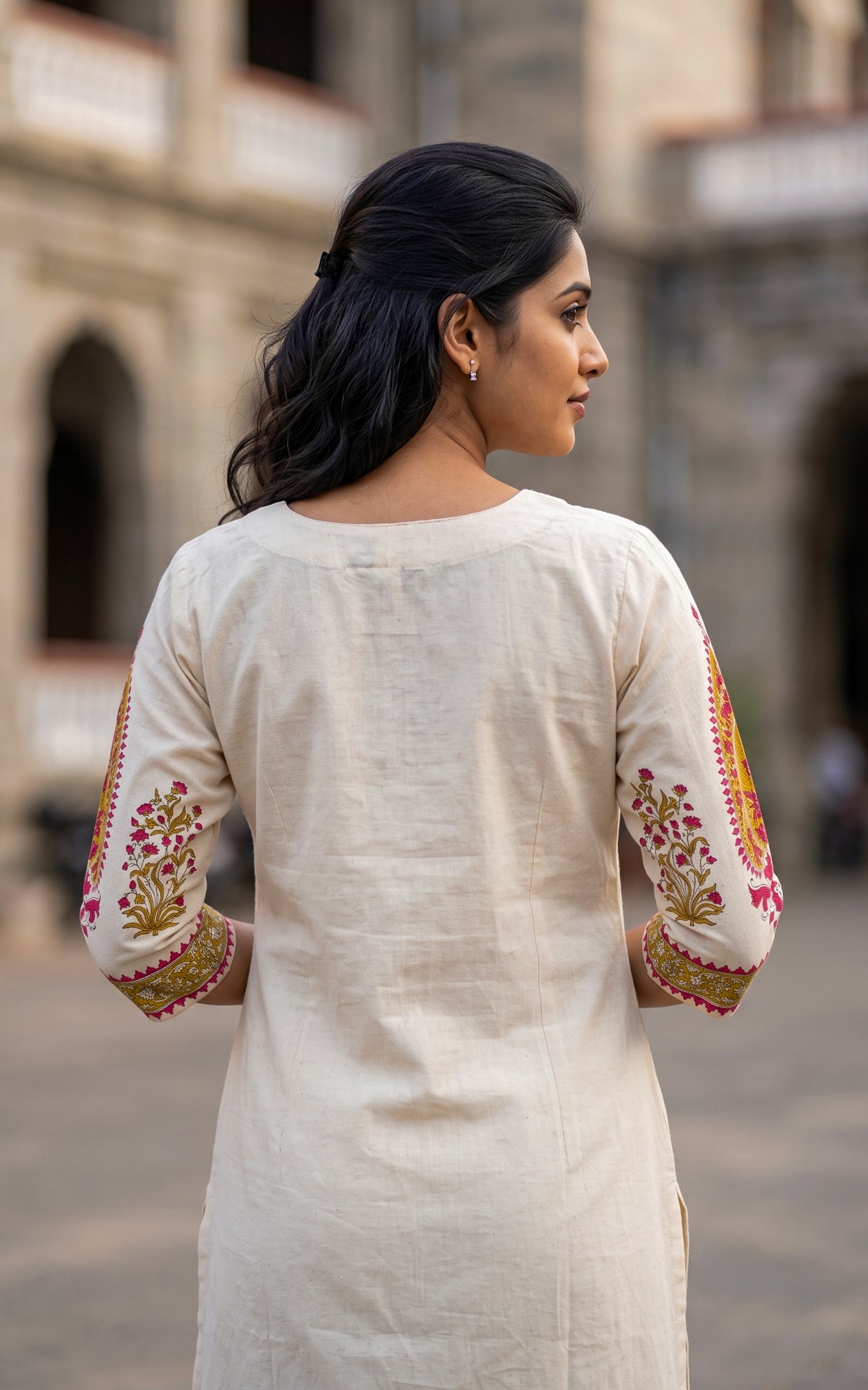 Maanvi (Kurti+Pant+Dupatta)