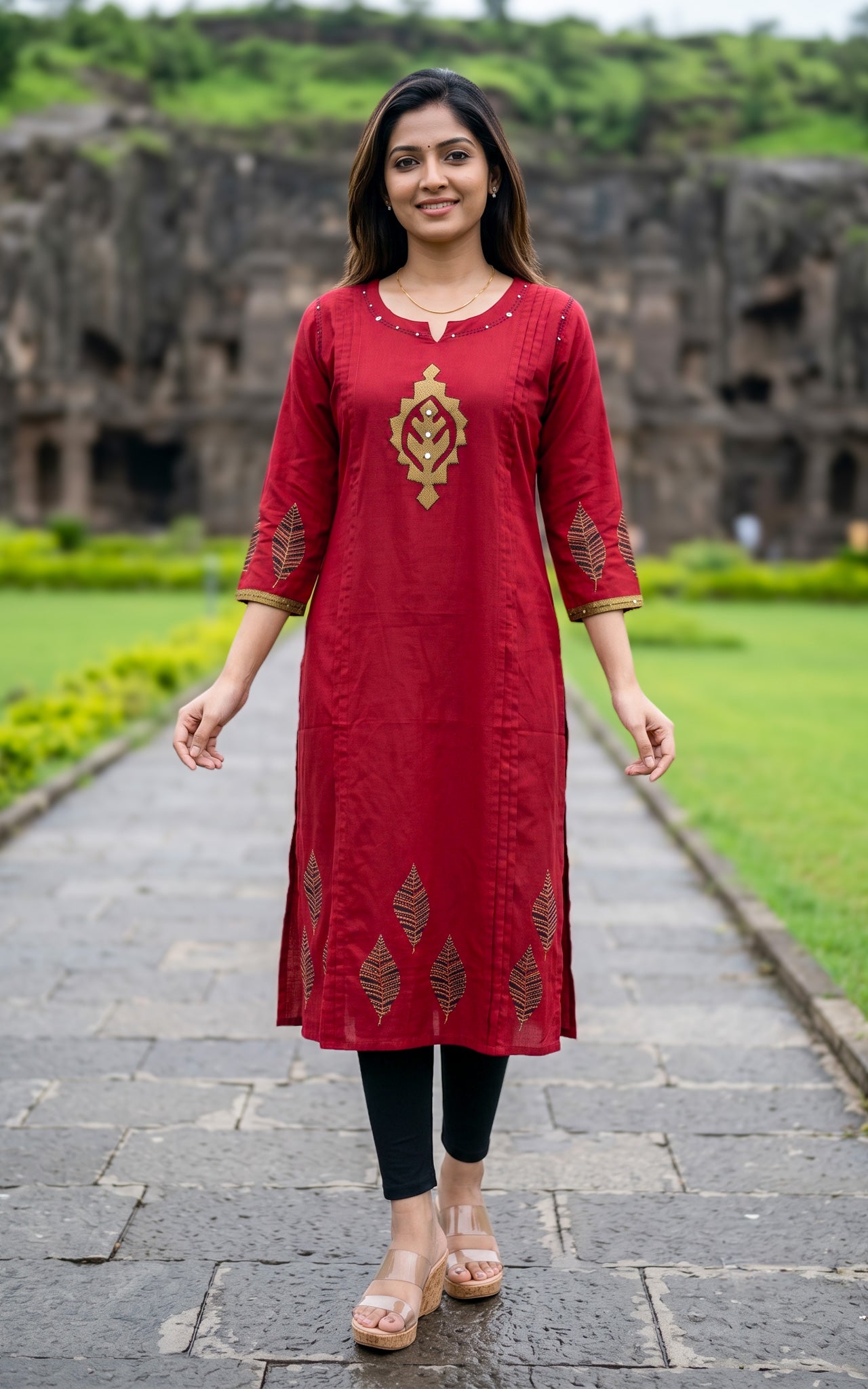 Ilayanila Maroon