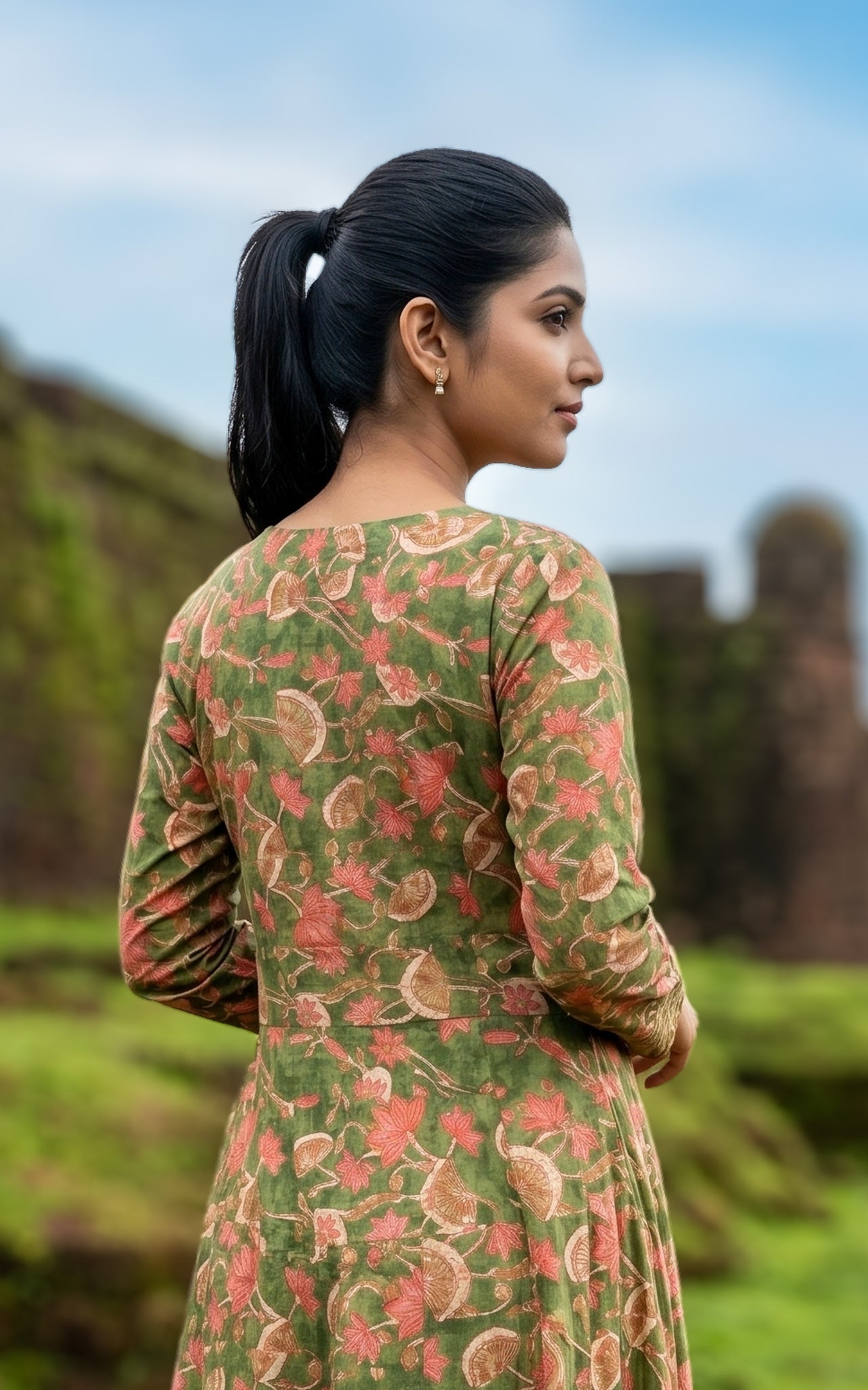 Riya C (Kurti+Dupatta)