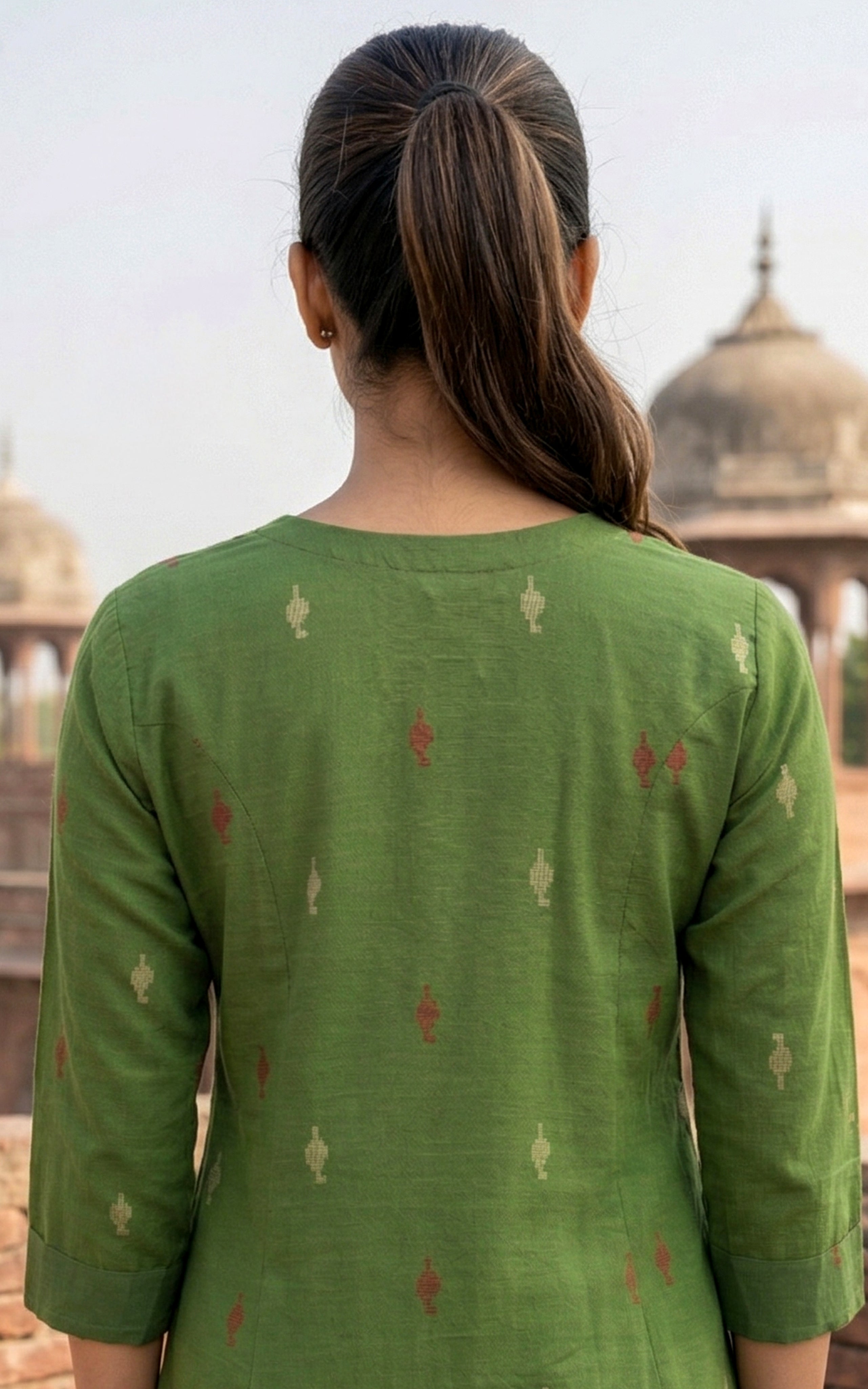 Instore - Green Cotton Blend Straight Kurti with Round Neck, Mirror Embroidery, Side Slits, Palazzo Pant, No Lining