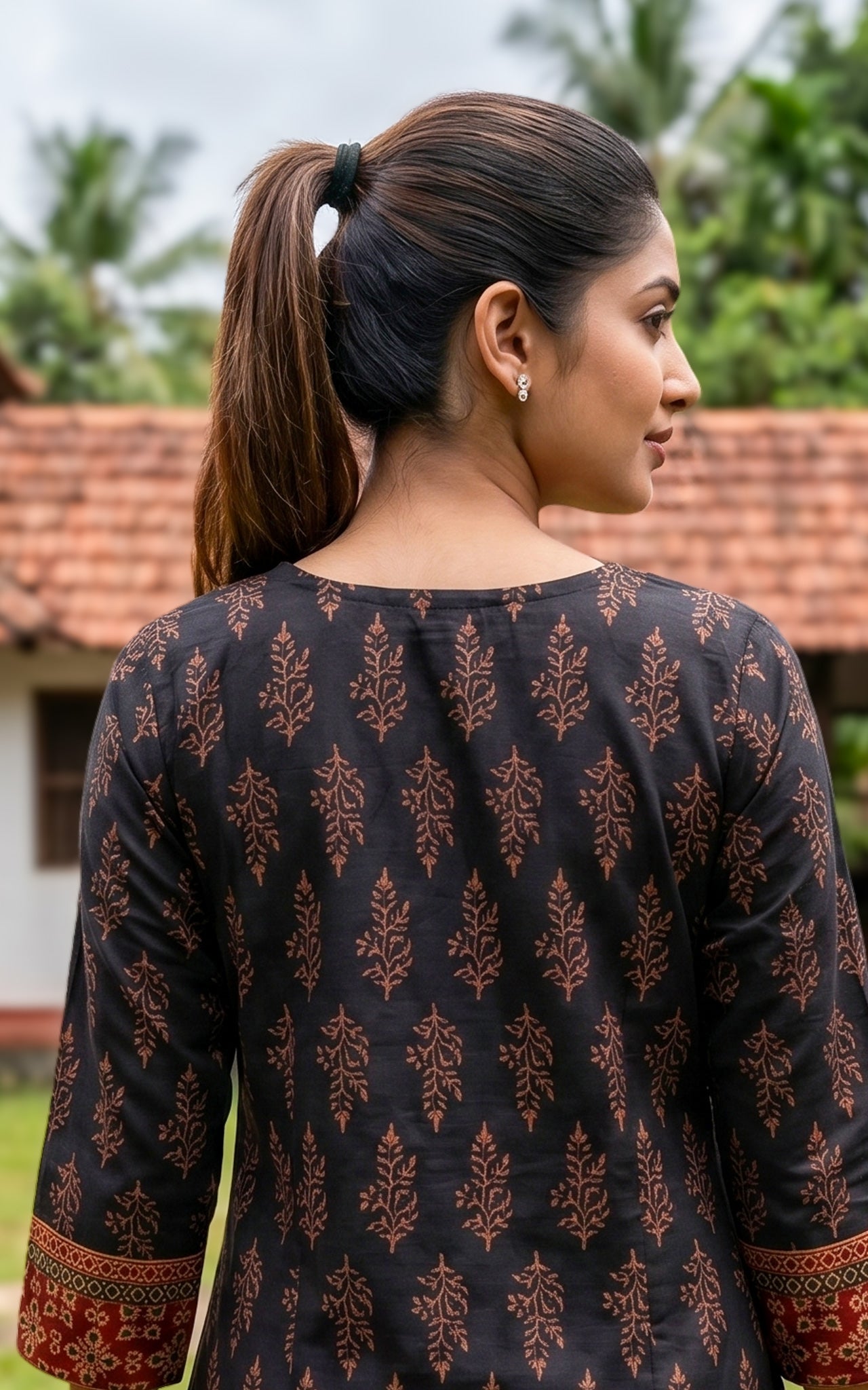 Mithula Black