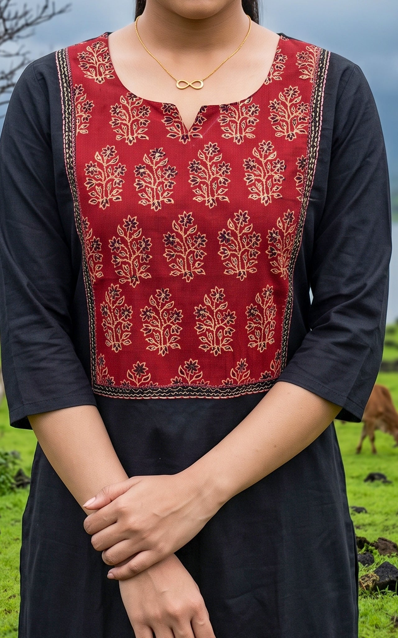 July Malargal Black