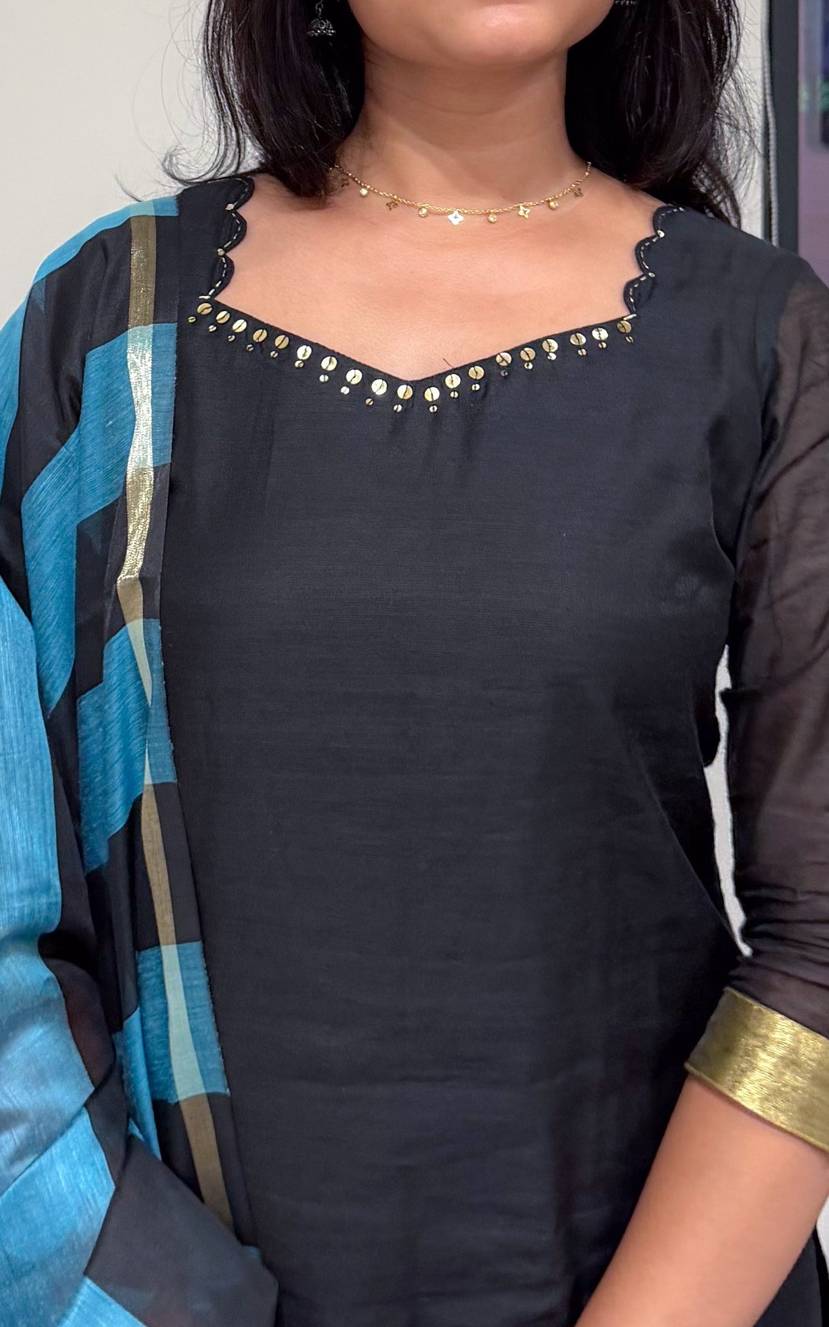 Retro Colors Naseema A (Kurti+Dupatta)