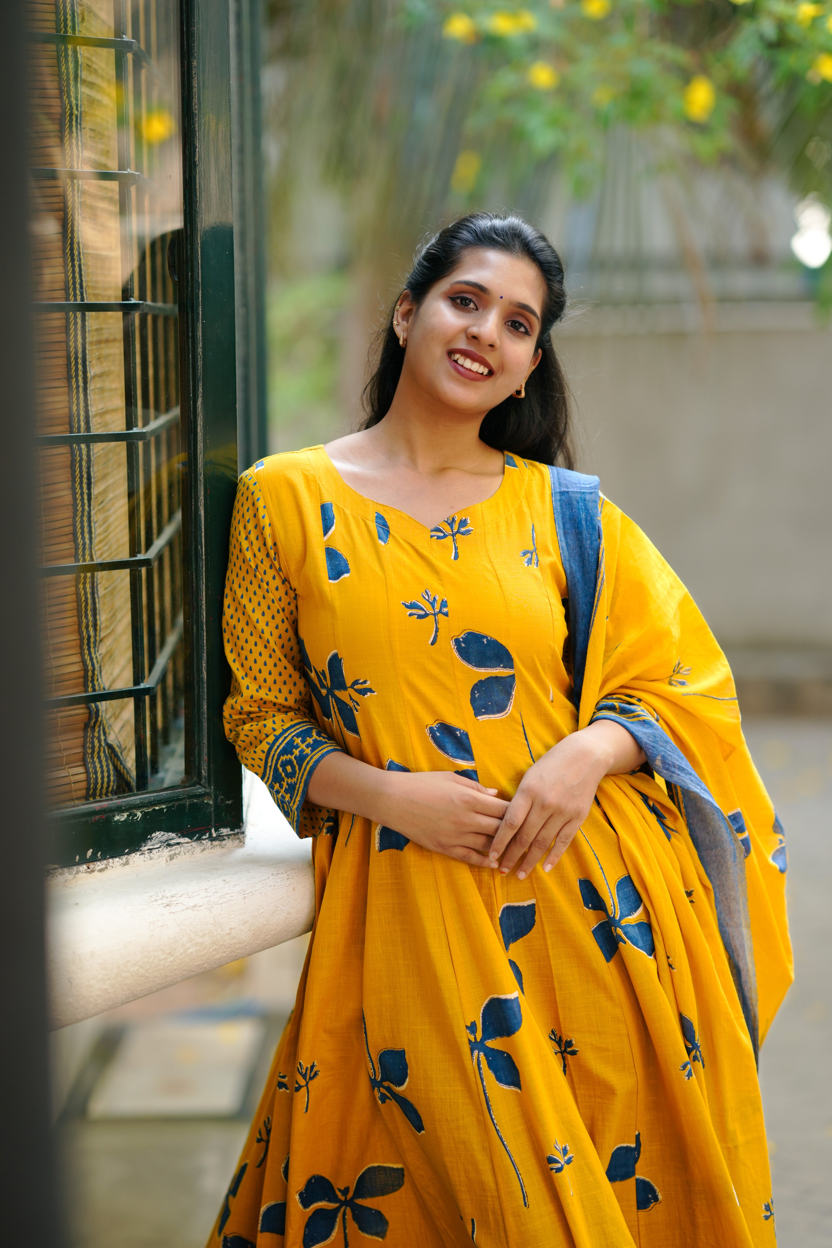 Manjal Malar (Kurti+Dupatta)