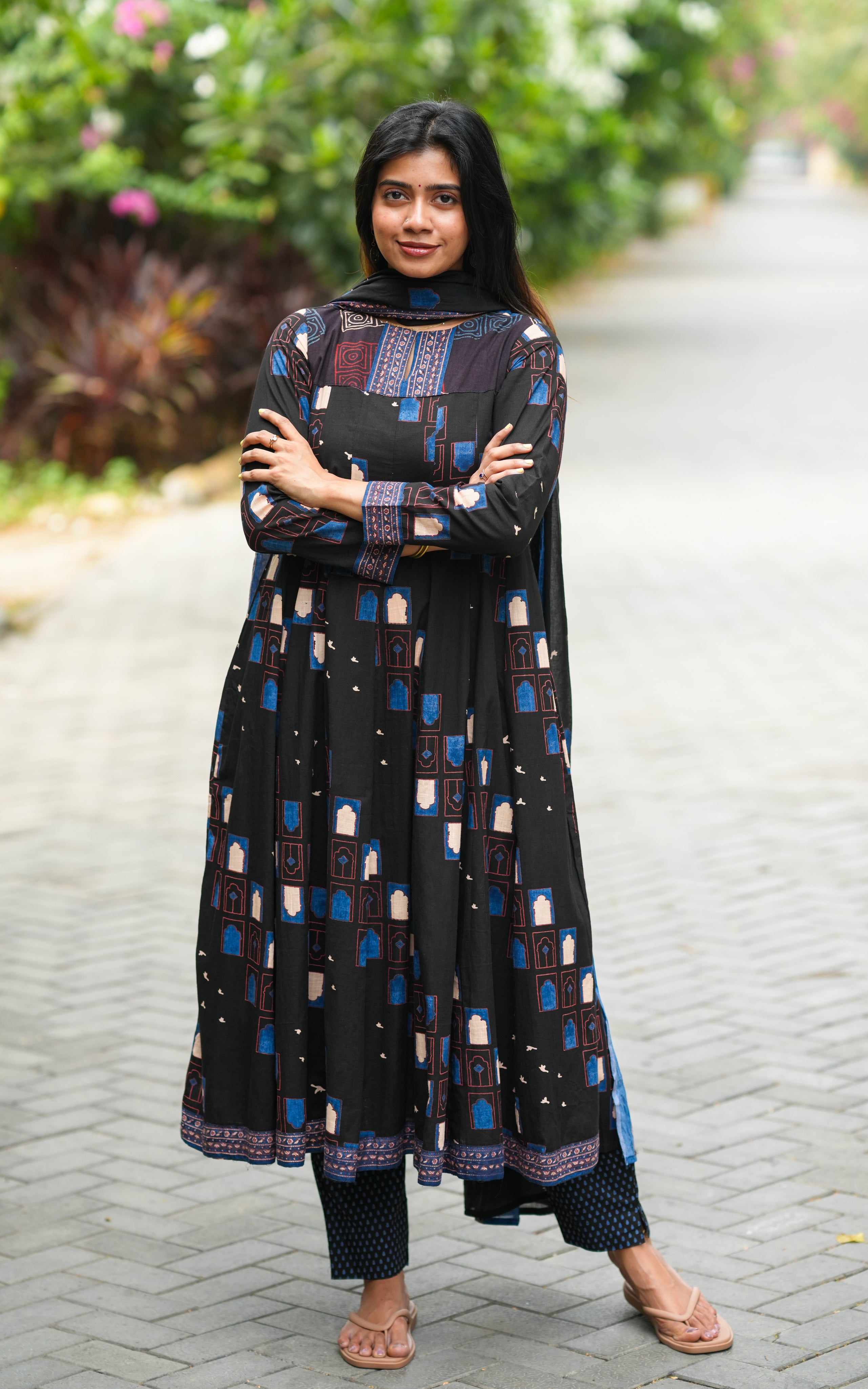 Elegant black printed kurti set for women