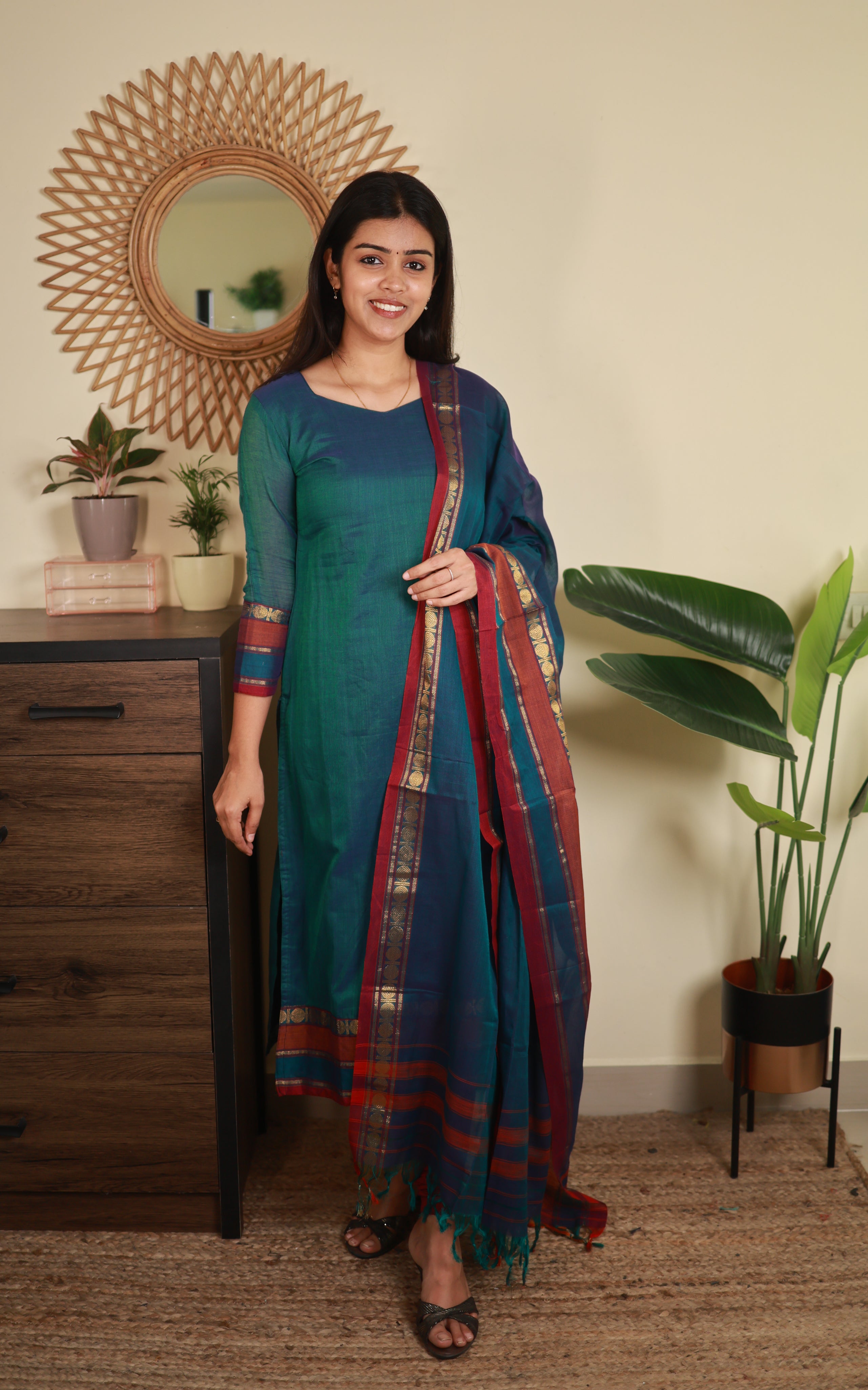 Aadhvita B (Kurti+Dupatta)