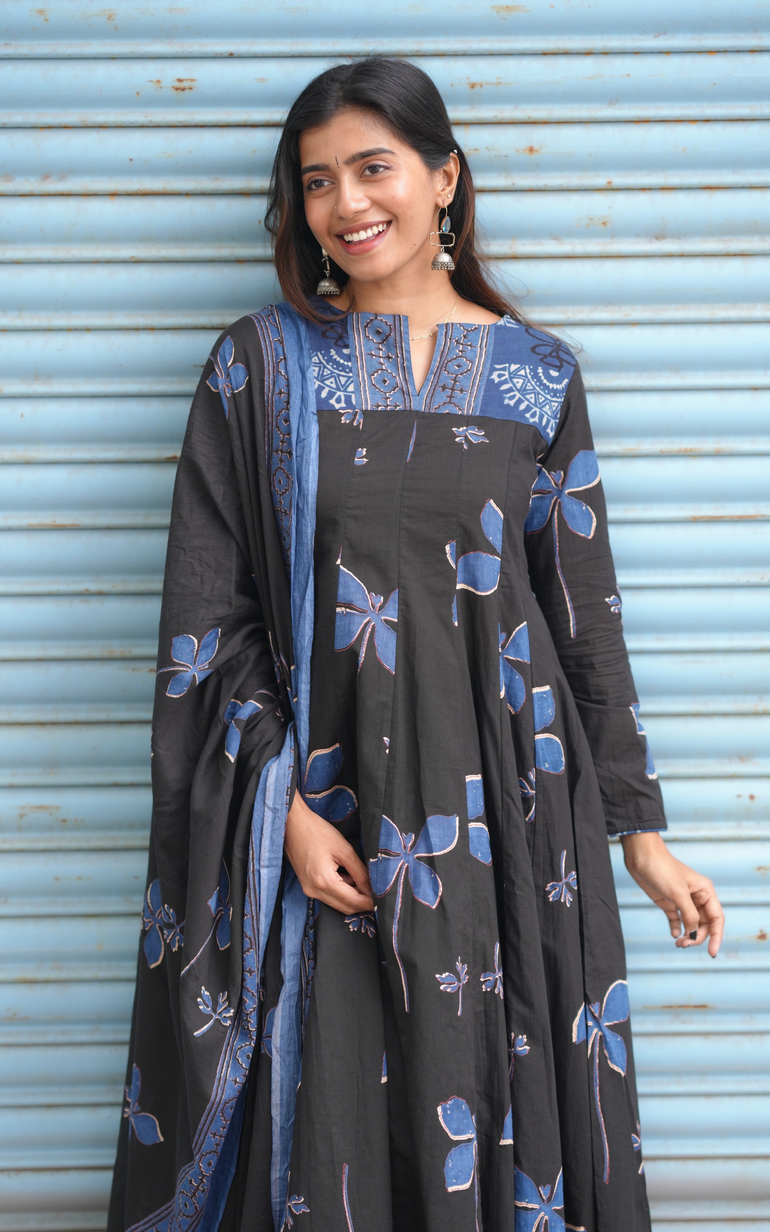 Anarkali kurti with floral motifs
