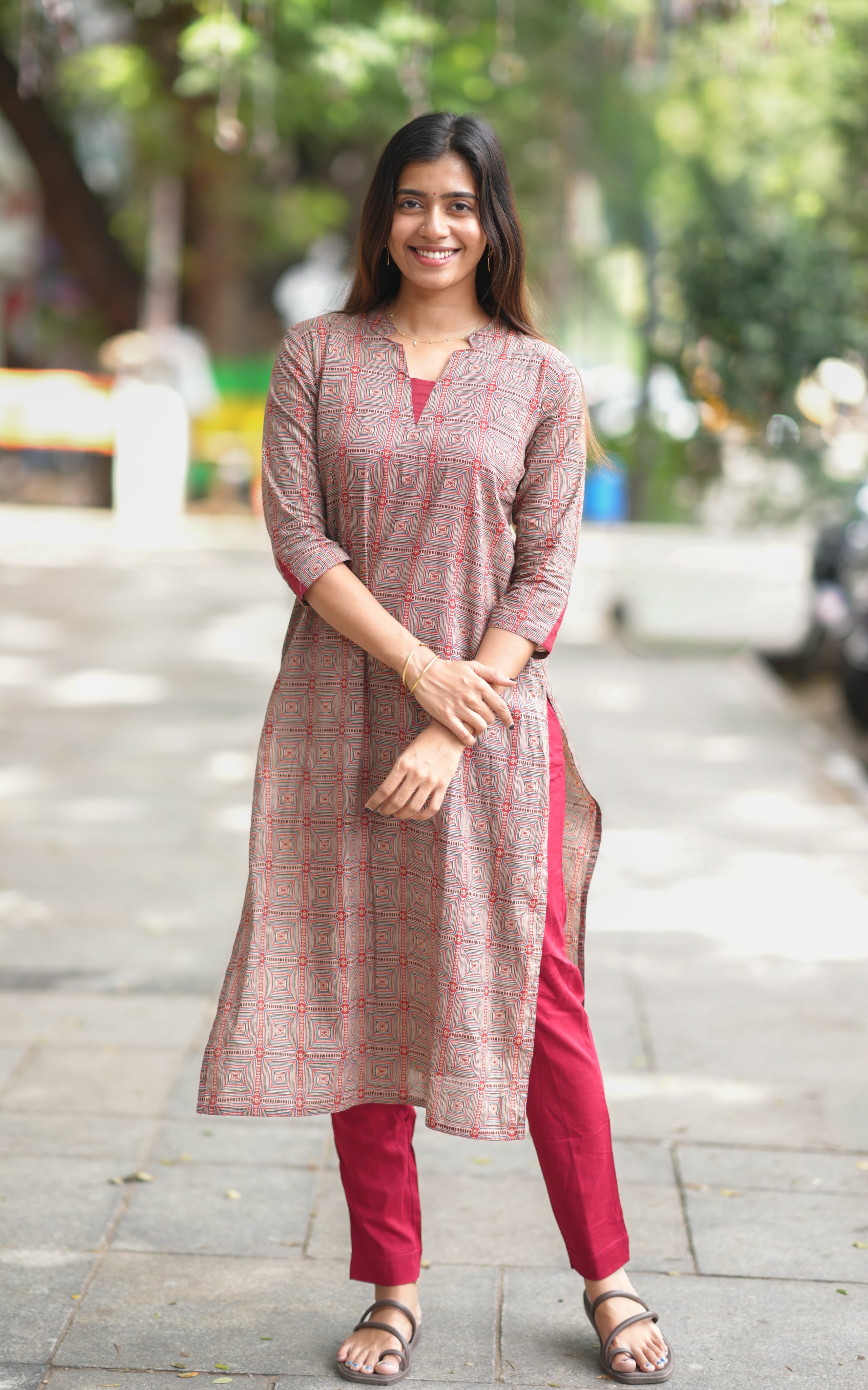 Simple ethnic wear for women