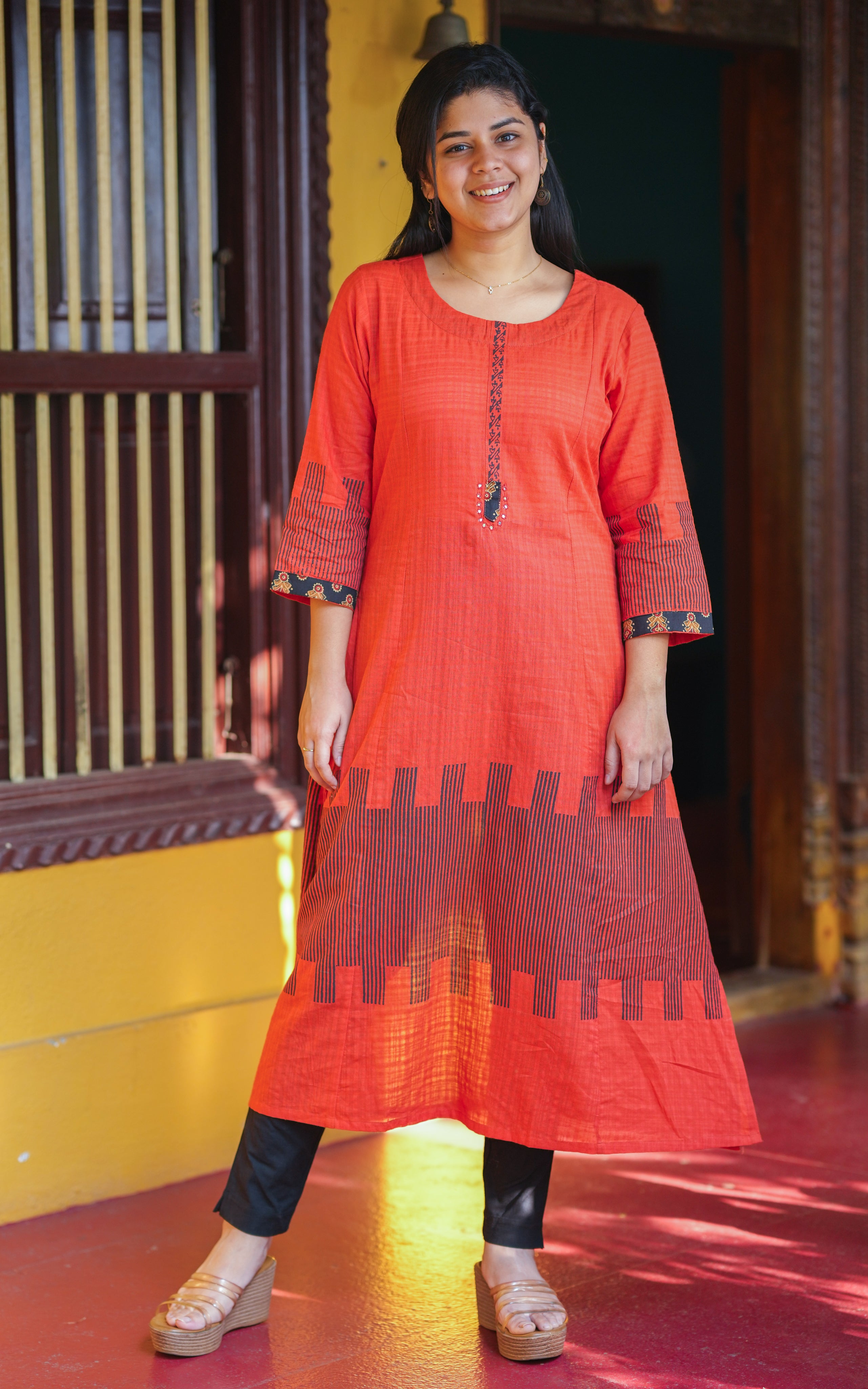 College wear kurti women
