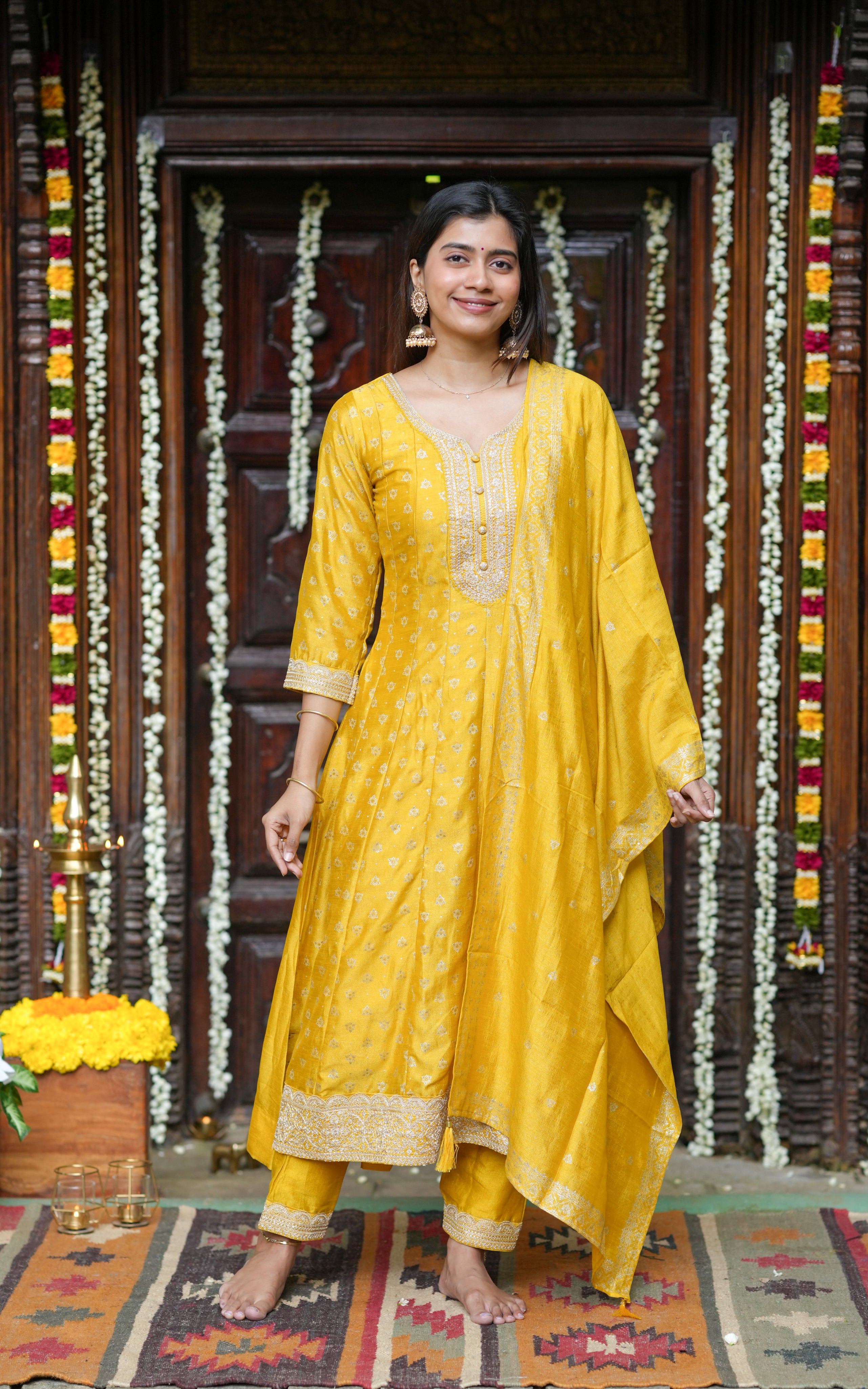  Flowing kurti, structured pants, and a matching dupatta — pure grace.
