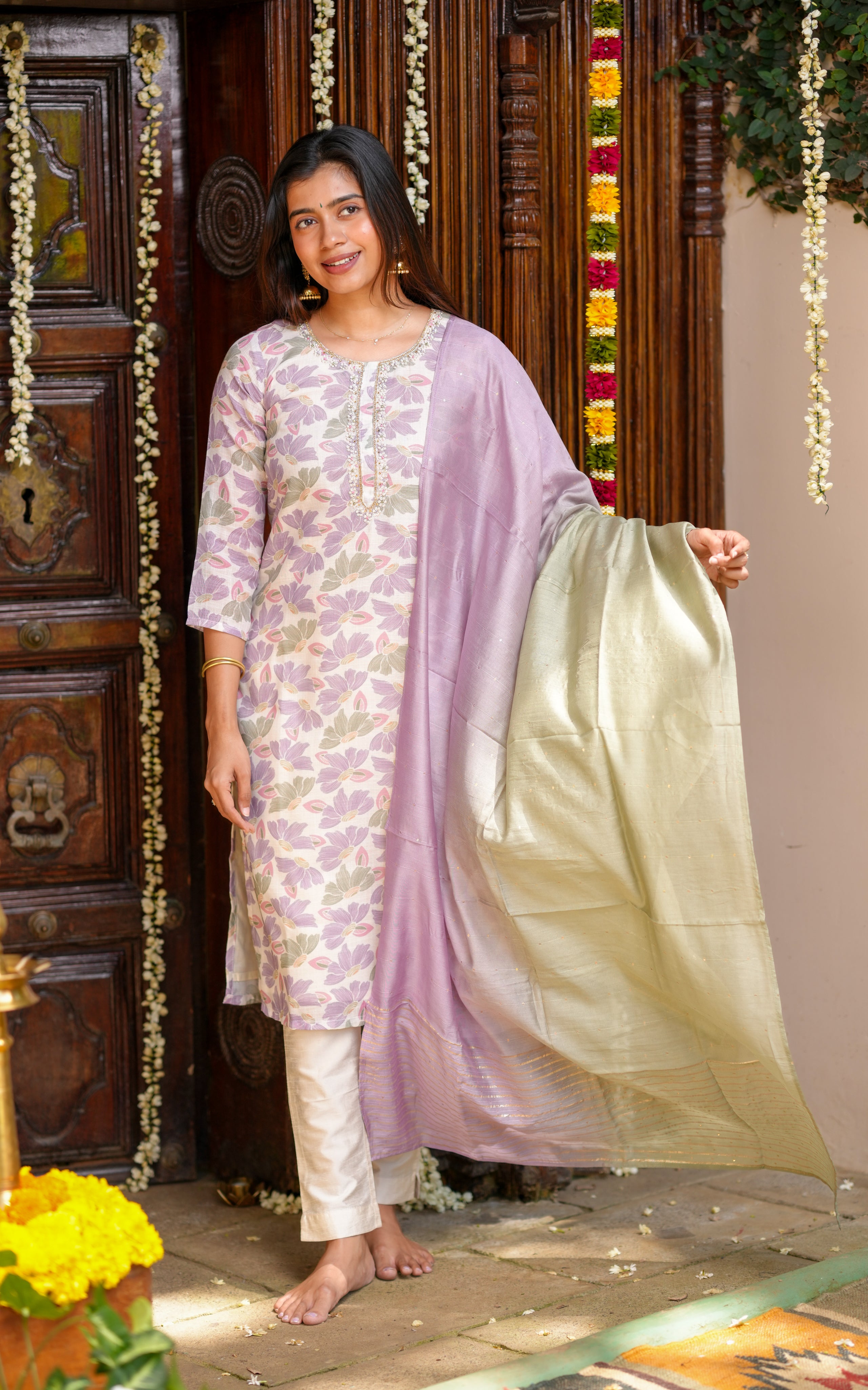  A formal ethnic look that speaks clarity, calm, and competence.
