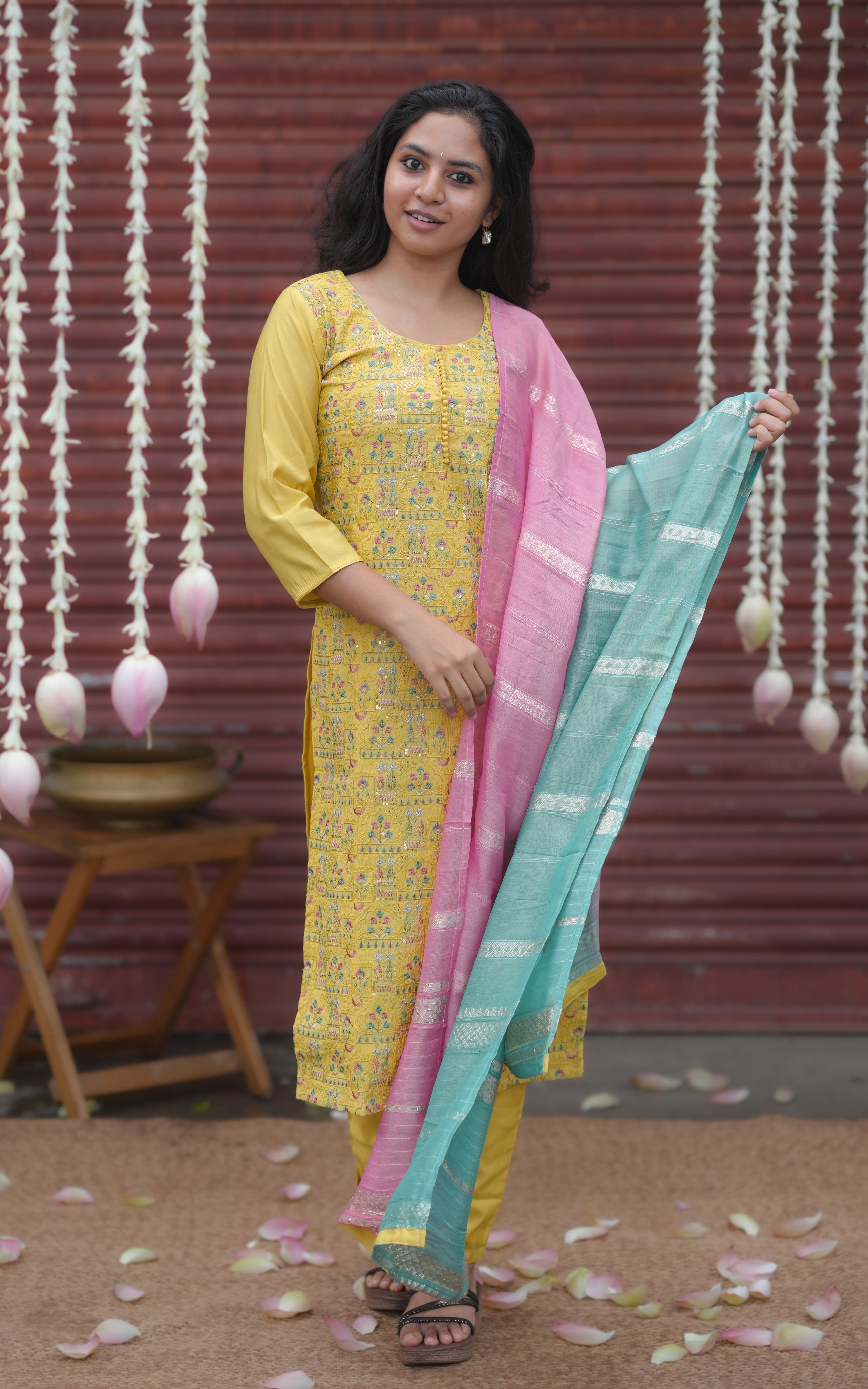 Straight-cut kurti set for women
