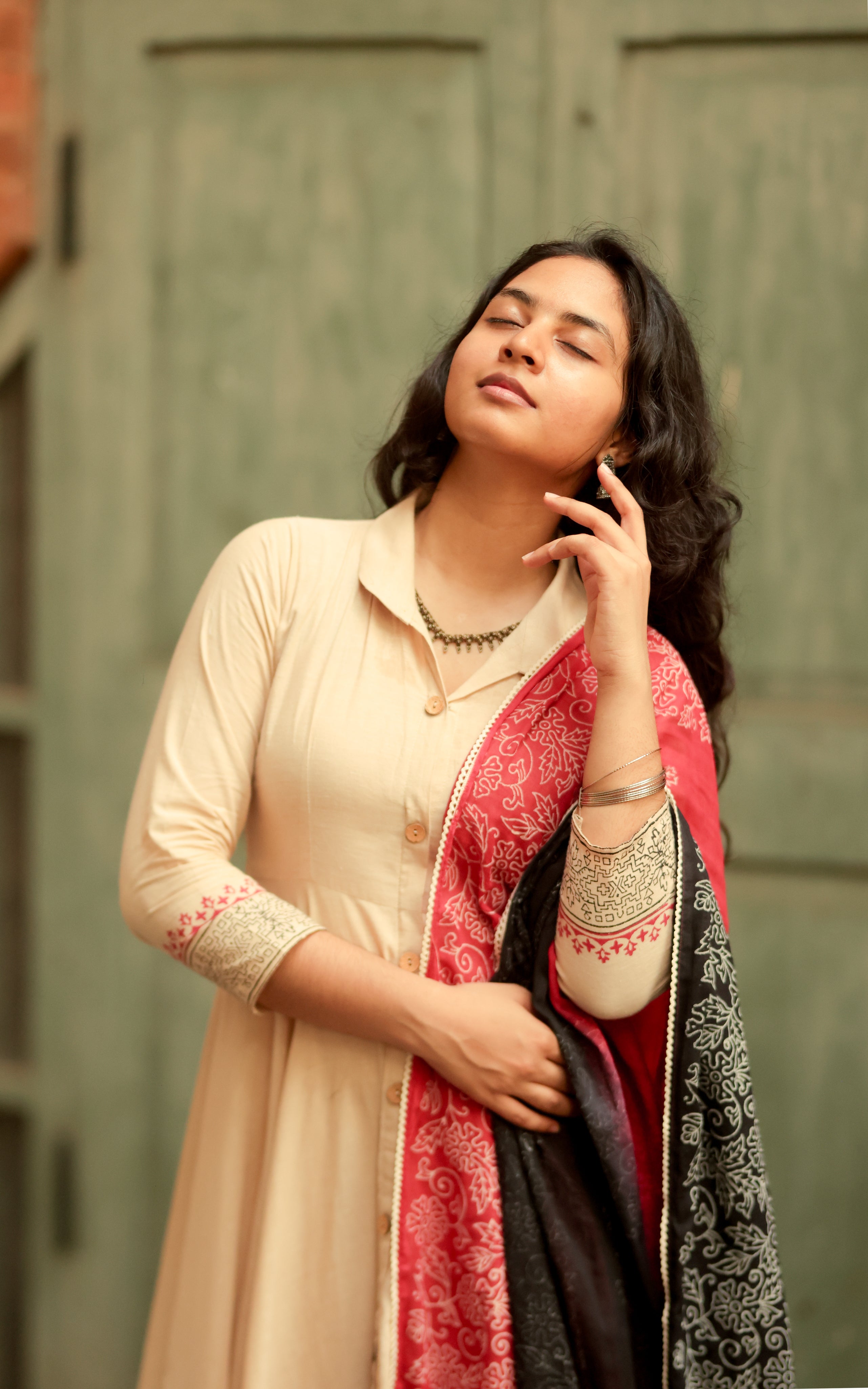 O Kadhal Kanmani  outfit