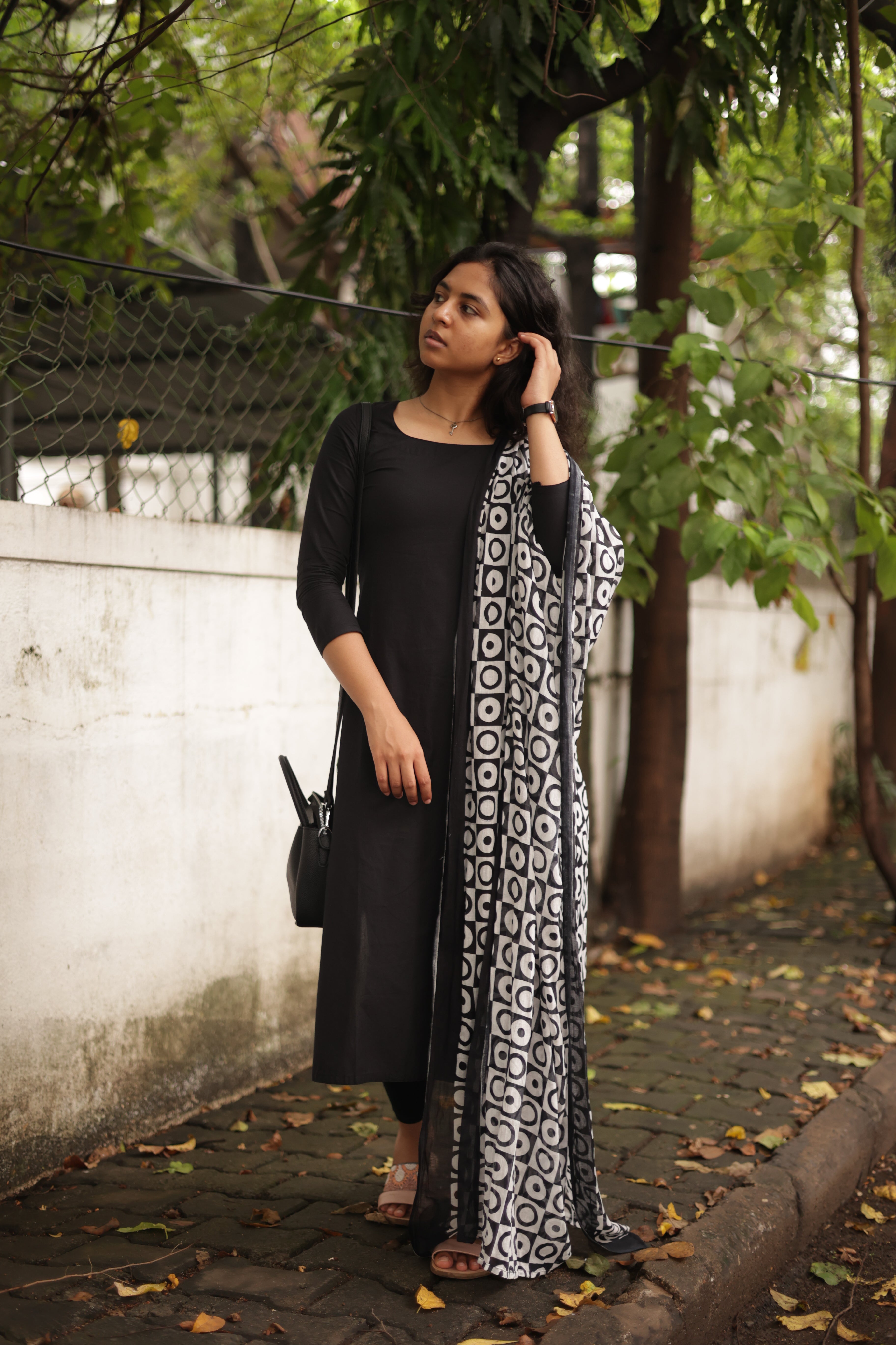 Vtv Jessie Black (Kurti+Dupatta) KURTIS instore