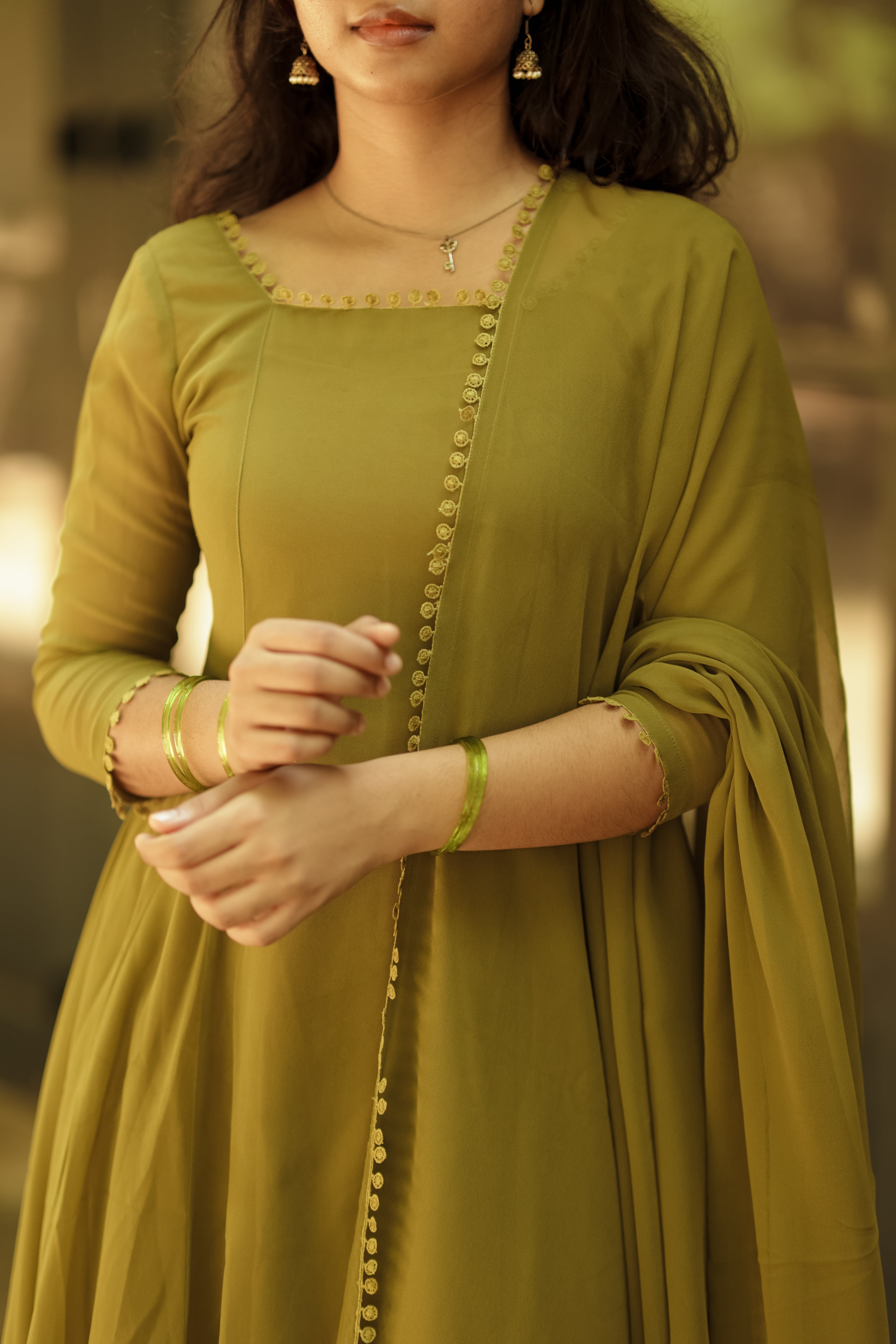 Om Shanti Oshanna Mehendi Green (Kurti+Dupatta) KURTIS instore