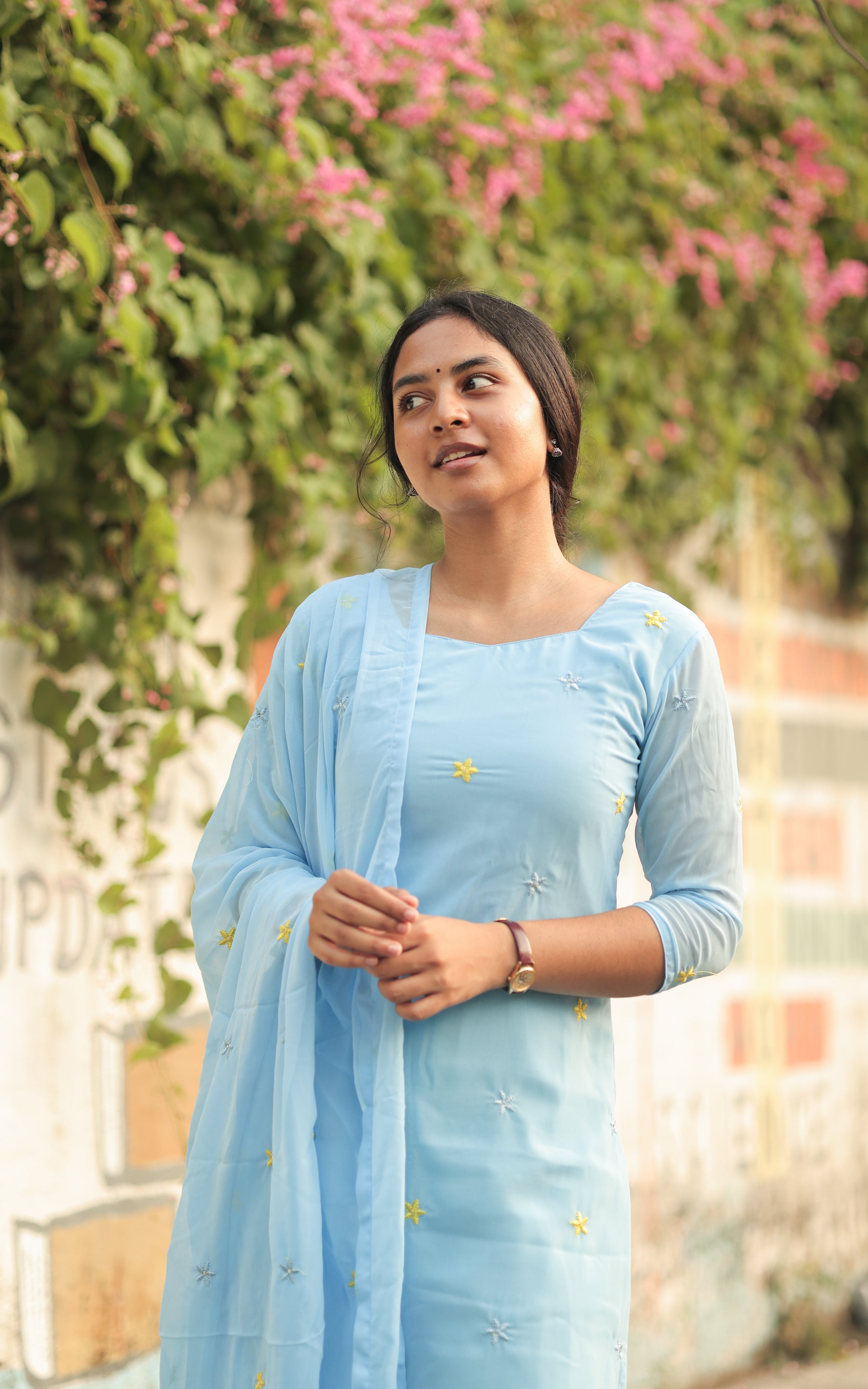 Aishu inspired kurti design – Sillunu Oru Kadhal movie look