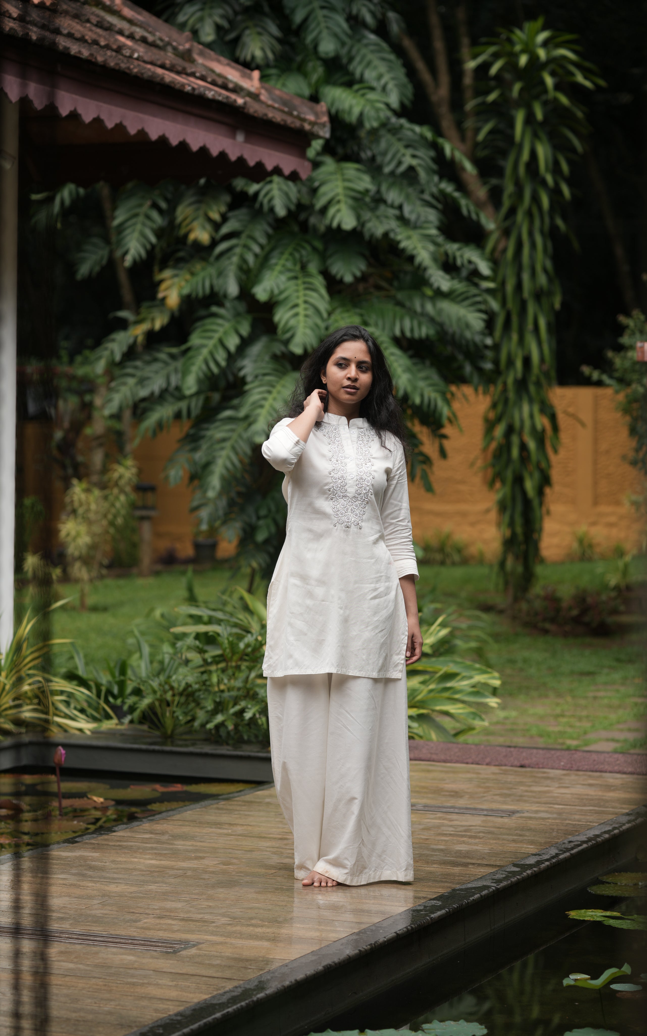 Instore - Off white color art silk short kurti with zari embroidered chinese collar & matching plazo pant