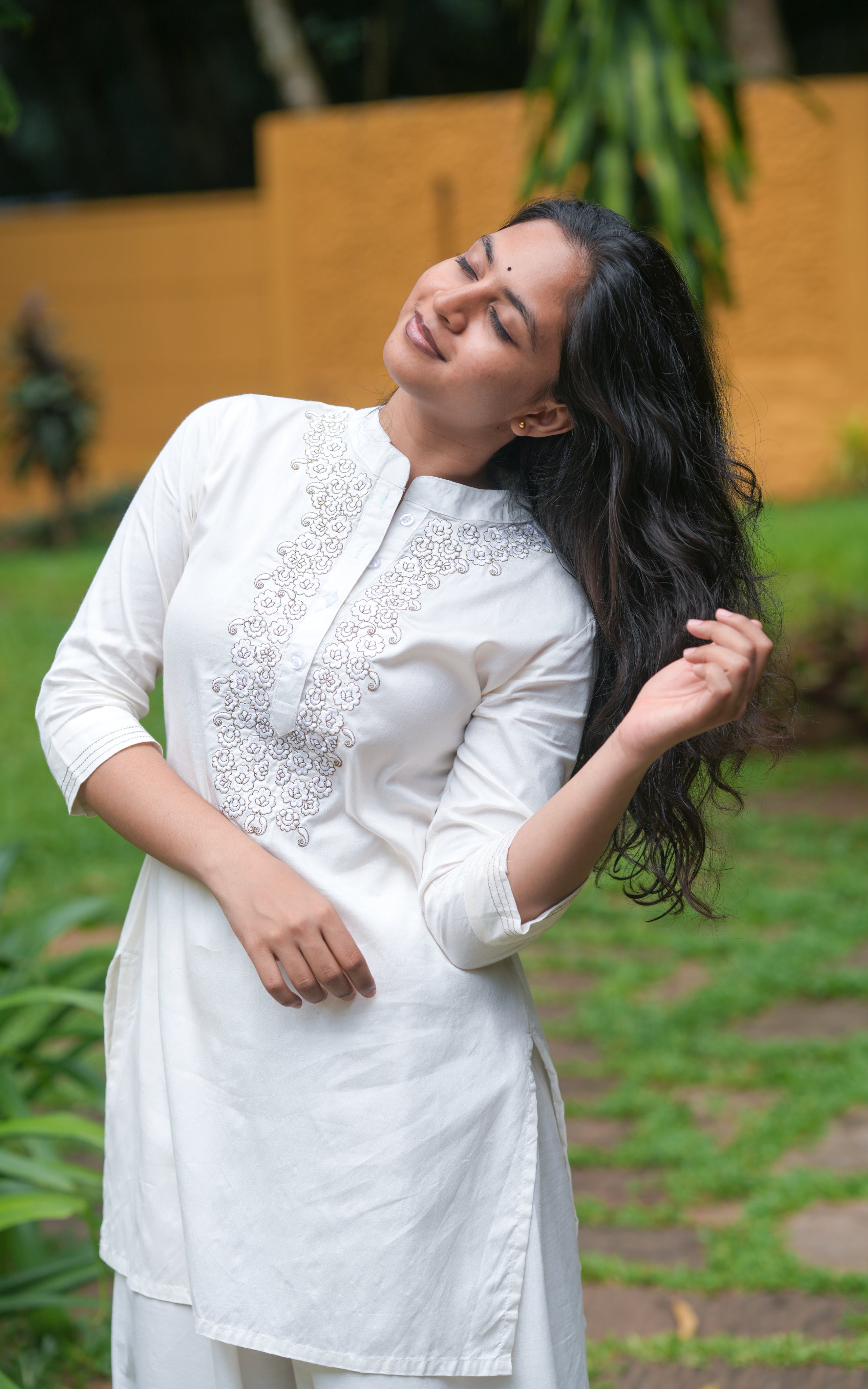 Instore - Off white color art silk short kurti with zari embroidered chinese collar & matching plazo pant