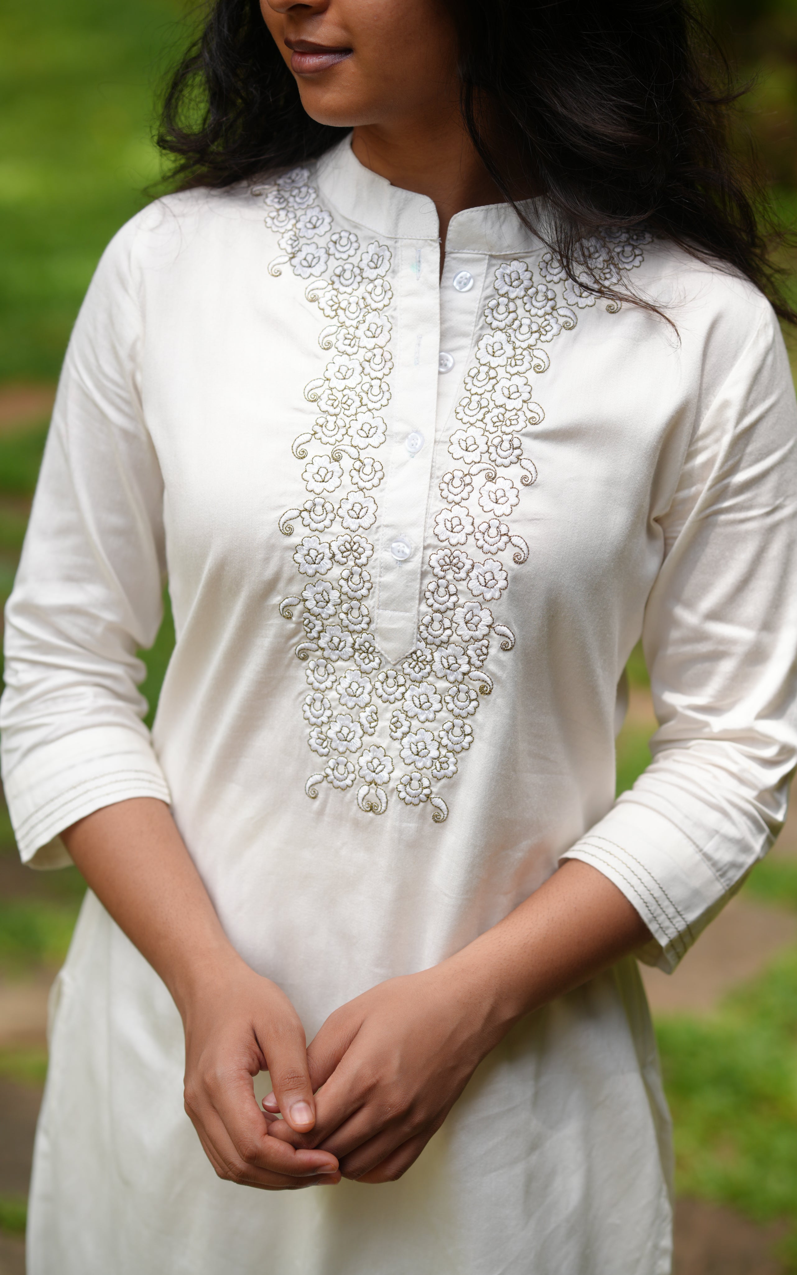 Instore - Off white color art silk short kurti with zari embroidered chinese collar & matching plazo pant