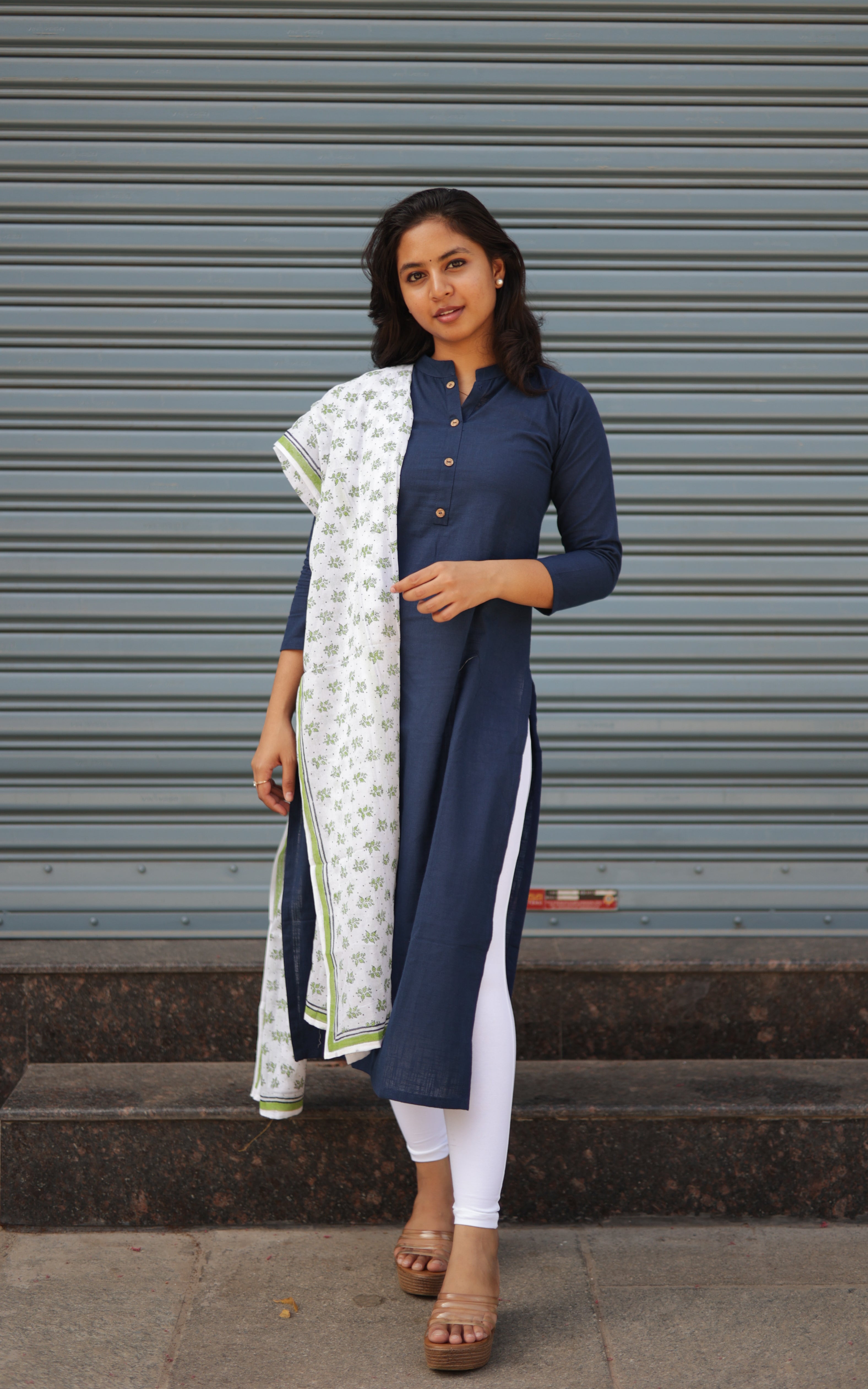 Remo 3 (Kurti+Dupatta) KURTIS instore